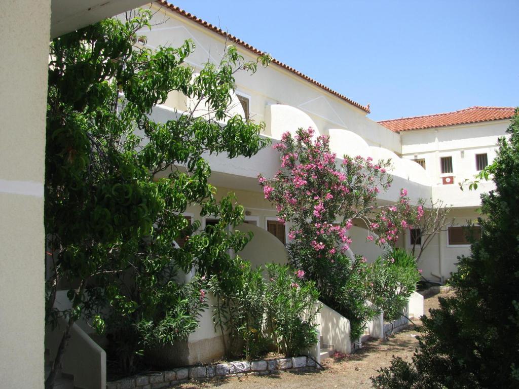 Skoutari Beach Hotel Exterior foto